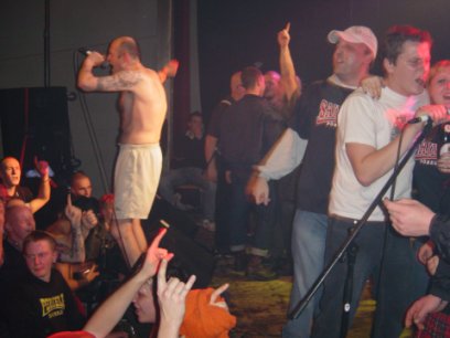 P&ouml;bel & Gesocks on stage 2